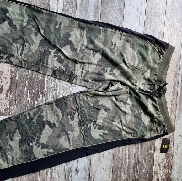 Athletic Works Pants - Olive camo joggers